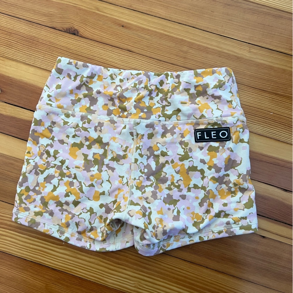 FLEO camo workout shorts